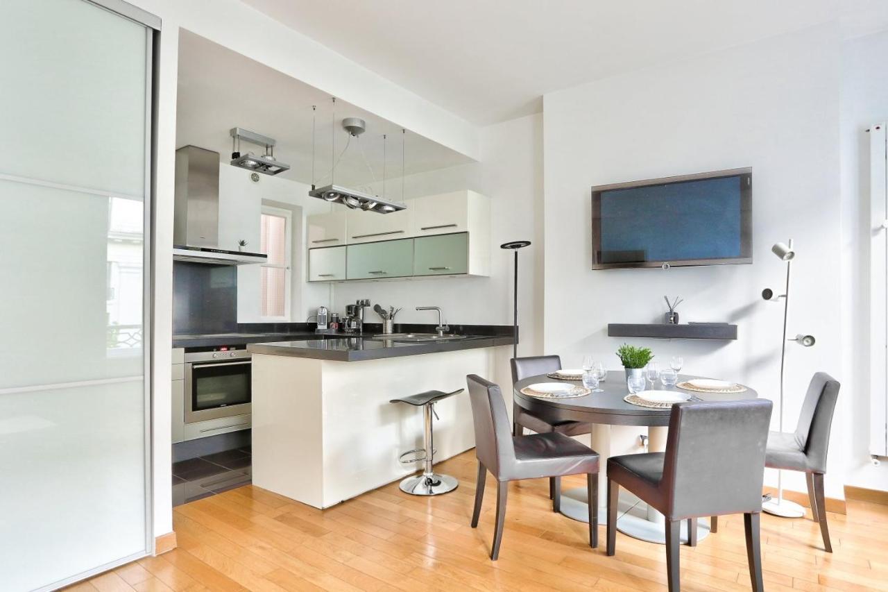 Appartement Quartier Champs-Elysees 4 Free Netflix Париж Екстериор снимка