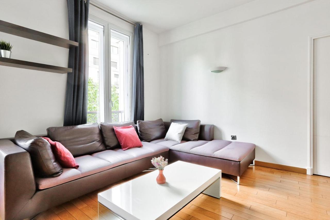 Appartement Quartier Champs-Elysees 4 Free Netflix Париж Екстериор снимка